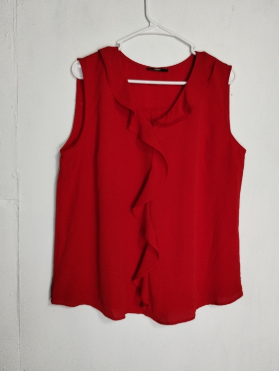 Gaharu Tops - Red Sleeveless Ruffle-Front Camisole
